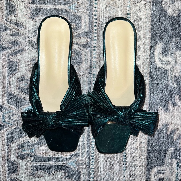 Emerald Bow Knot Sandals - Picture 2 of 4